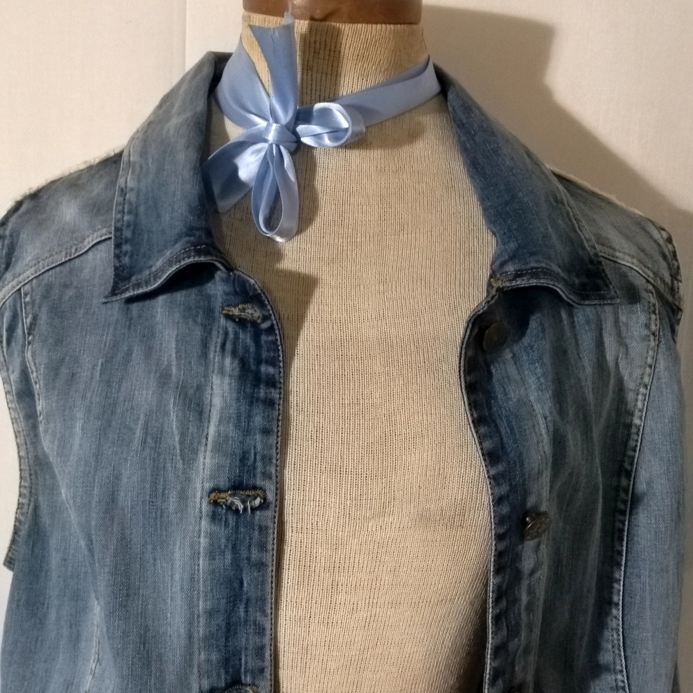 Denim and Lace Women's Vest - Picture 10 of 14